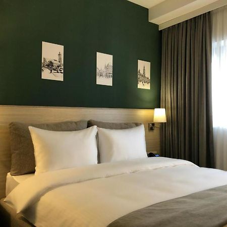 In City Hotel Ереван Экстерьер фото