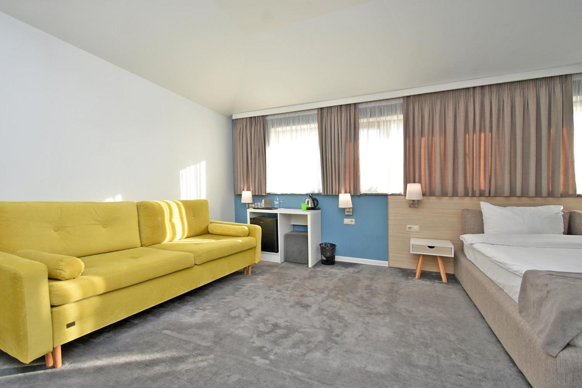 In City Hotel Ереван Экстерьер фото