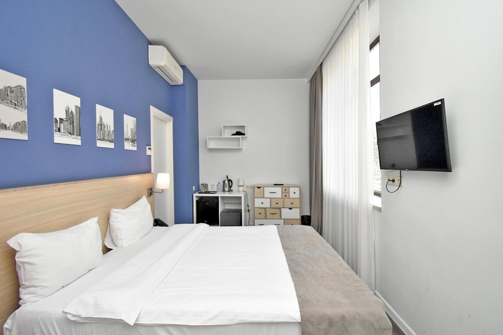 In City Hotel Ереван Экстерьер фото